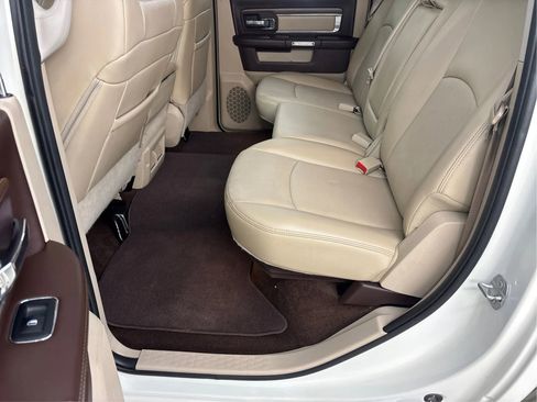 Used 2017 RAM 1500 Laramie w/ Convenience Group AWD/4WD image 14