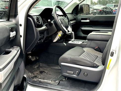 Used 2018 Toyota Tundra SR5 image 10