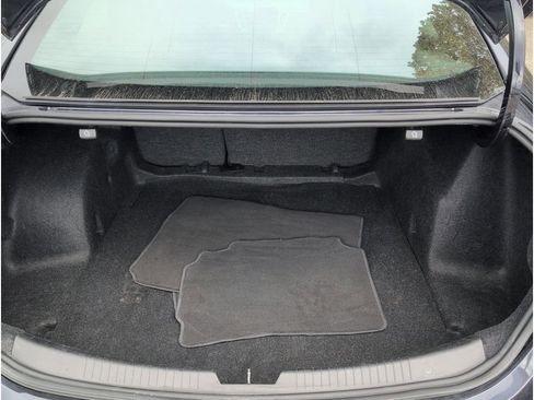 Used 2023 Chevrolet Malibu LT image 34