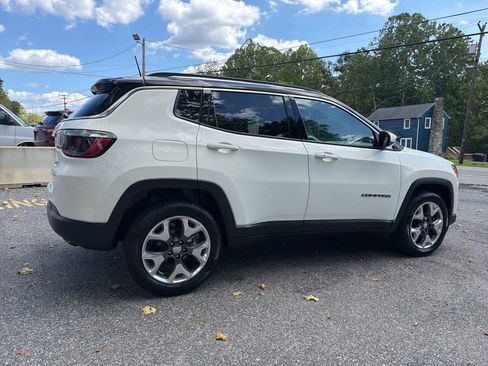 Used 2021 Jeep Compass Limited w/ Sun and Sound Group AWD/4WD image 11