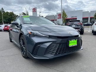 Used 2025 Toyota Camry SE FWD video 1