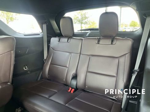 Used 2025 Ford Explorer Platinum w/ LUX Leather Package image 28