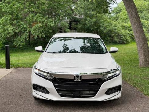 Used 2019 Honda Accord LX image 2
