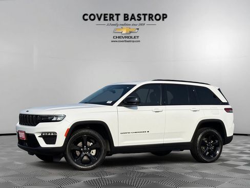 Used 2024 Jeep Grand Cherokee Limited w/ Black Appearance Package AWD/4WD image 1