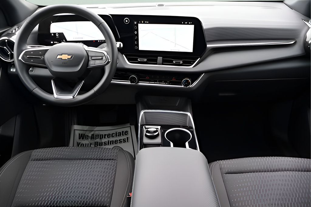 Used 2026 Chevrolet Equinox LT AWD/4WD image 11