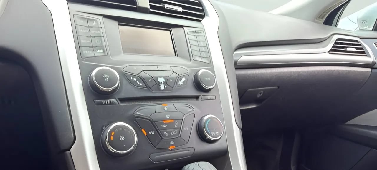 Used 2013 Ford Fusion S FWD image 13