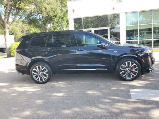 Used 2023 Cadillac XT6 Sport w/ LPO, Floor Liner Package AWD/4WD image 6