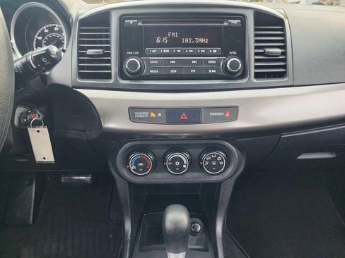 Used 2015 Mitsubishi Lancer ES image 29