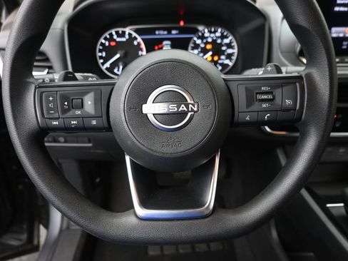Used 2023 Nissan Rogue S AWD/4WD image 17