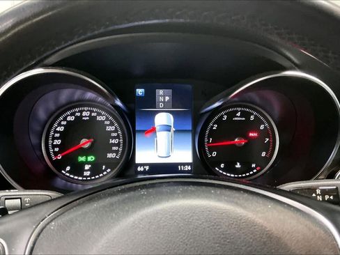 Used 2019 Mercedes-Benz GLC 300 4MATIC image 22