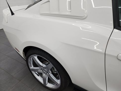 Used 2011 Ford Mustang GT Premium w/ Security Pkg RWD image 30