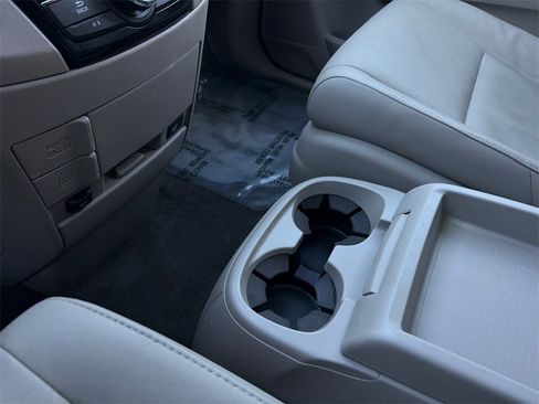 Used 2015 Honda Odyssey EX-L image 32