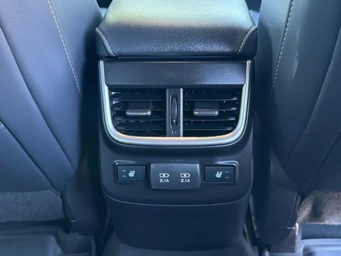 Used 2022 Subaru Outback Limited AWD/4WD image 30