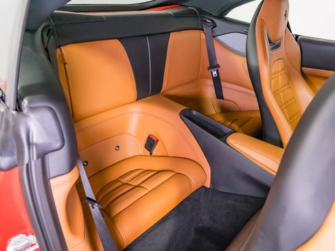 Used 2020 Ferrari Portofino image 42