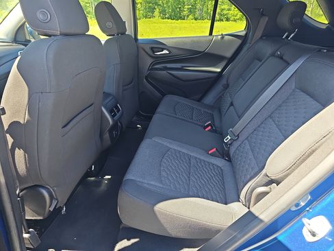 Used 2020 Chevrolet Equinox LT AWD/4WD image 16