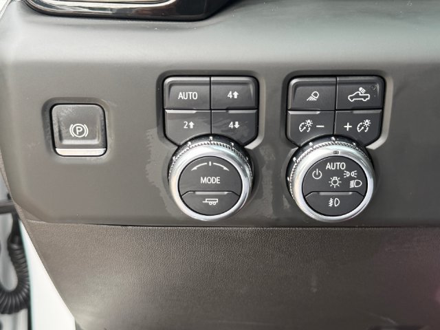 Used 2024 GMC Sierra 1500 AT4X AWD/4WD image 18