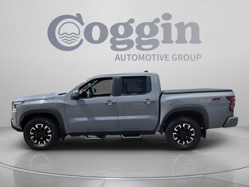 Used 2023 Nissan Frontier PRO-4X w/ Technology Package AWD/4WD image 2