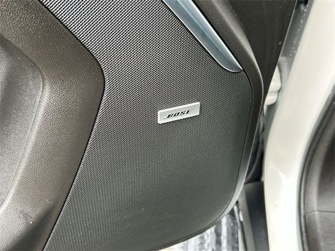 Used 2021 GMC Yukon XL Denali w/ Denali Premium Package image 24