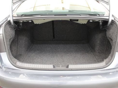 Used 2024 Volkswagen Jetta SE FWD image 28