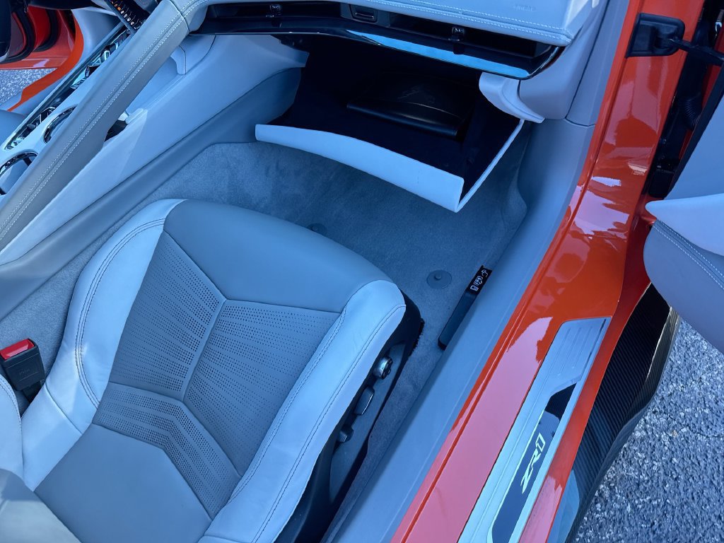 Used 2026 Chevrolet Corvette ZR1 w/ ZR1 Carbon Fiber Aero Package RWD image 36