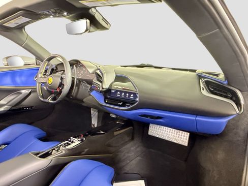 Used 2025 Ferrari SF90 Spider AWD/4WD image 16