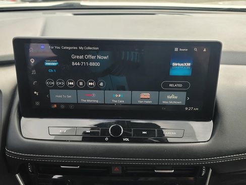 Used 2024 Nissan Rogue SL AWD/4WD image 31