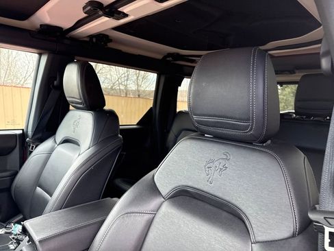 Certified 2025 Ford Bronco Badlands image 13