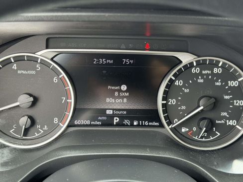 Used 2024 Nissan Rogue SV AWD/4WD image 13