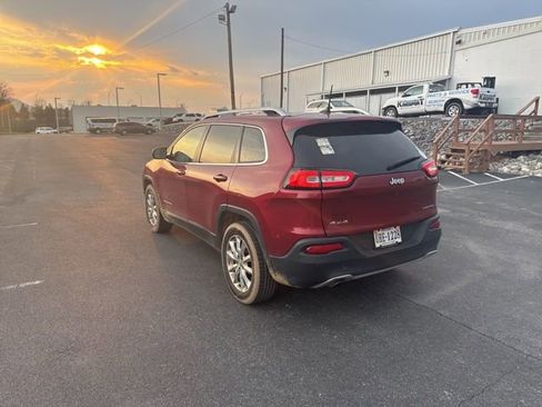 Used 2017 Jeep Cherokee Limited image 6