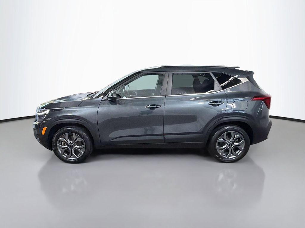 Used 2024 Kia Seltos S AWD/4WD image 6