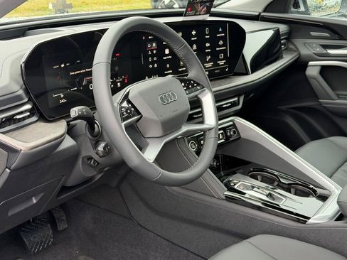 New 2025 Audi Q5 Premium Plus image 19