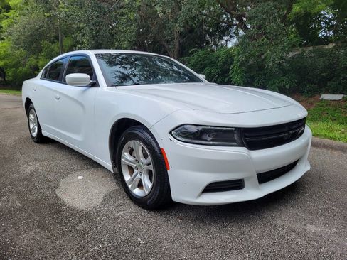 Used 2022 Dodge Charger SXT image 3