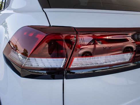 New 2025 Volkswagen Atlas Cross Sport SEL R-Line image 15