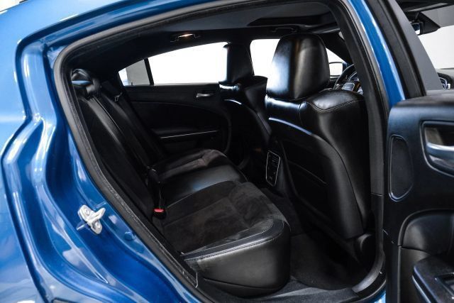 Used 2022 Dodge Charger Scat Pack w/ Dynamics Package RWD image 32