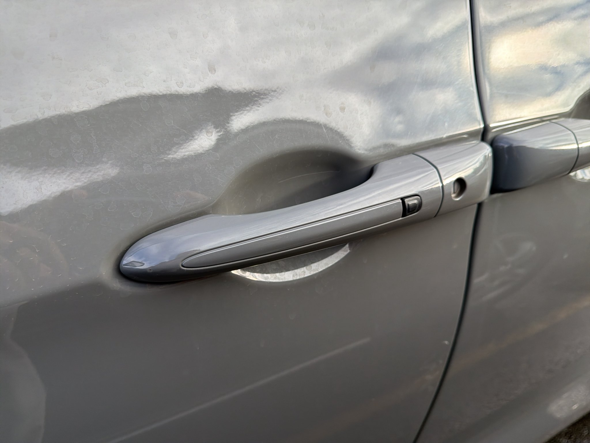 Used 2025 Chrysler Pacifica Select FWD image 7