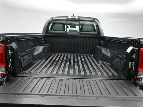 Used 2016 Toyota Tacoma SR w/ SR Convenience Package RWD image 41