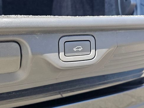 Used 2018 Land Rover Range Rover Supercharged AWD/4WD image 16