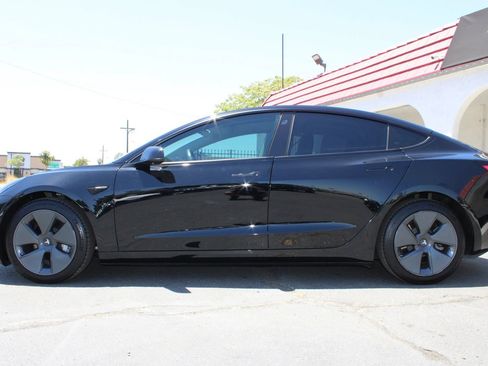 Used 2022 Tesla Model 3 Long Range AWD/4WD image 35