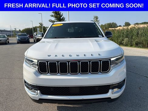 Used 2023 Jeep Wagoneer 4WD w/ Premium Group I image 9