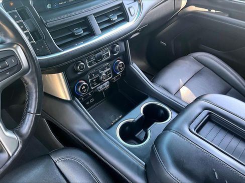 Used 2023 Chevrolet Tahoe LT w/ Luxury Package RWD image 17
