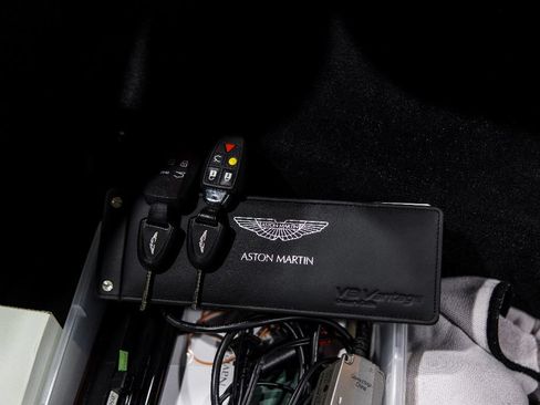 Used 2007 Aston Martin V8 Vantage Coupe RWD image 39