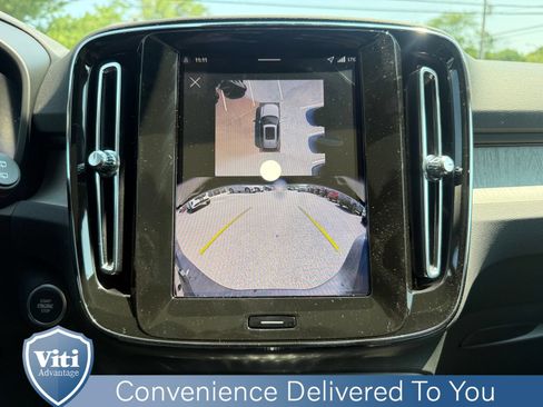 New 2026 Volvo XC40 B5 Plus w/ Protection Package Premier AWD/4WD image 16