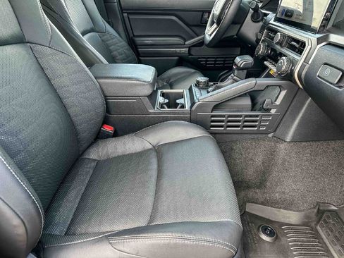 Used 2025 Toyota 4Runner TRD Off-Road Premium w/ Tow Technology Package AWD/4WD image 23