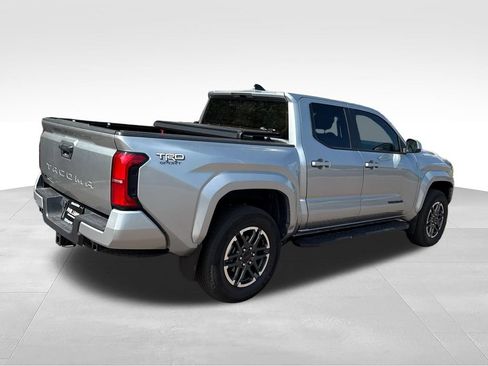 Used 2024 Toyota Tacoma TRD Sport AWD/4WD image 7