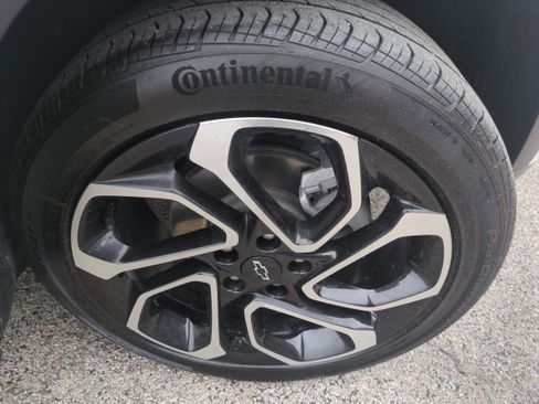 Used 2024 Chevrolet Trax RS FWD image 5