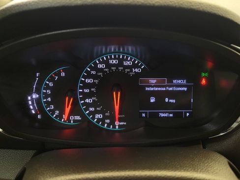 Used 2019 Chevrolet Trax LT w/ LT Convenience Package image 23