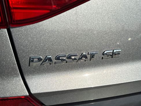 Used 2016 Volkswagen Passat 1.8T SE FWD image 24