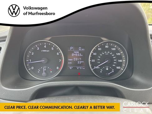 Used 2017 Hyundai Elantra SE image 17