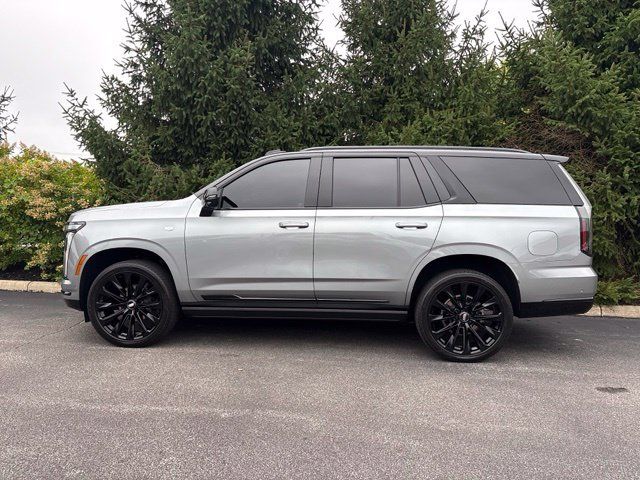 Certified 2025 Cadillac Escalade Sport Platinum w/ LPO, ONYX Package AWD/4WD image 2