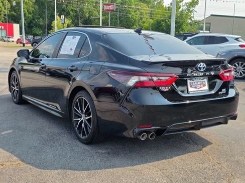 Used 2024 Toyota Camry SE w/ Audio Upgrade Package FWD image 9